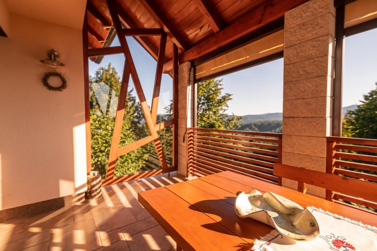 Holiday Home Razglednik Logatec Bagian luar foto